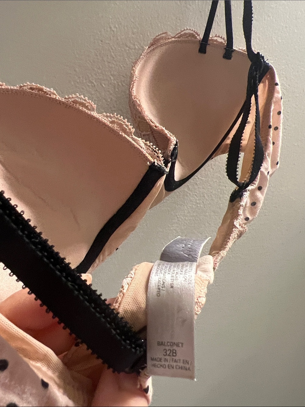 Victoria's Secret Pink Lace Demi Bra with Black Trim - Picture 4 of 5
